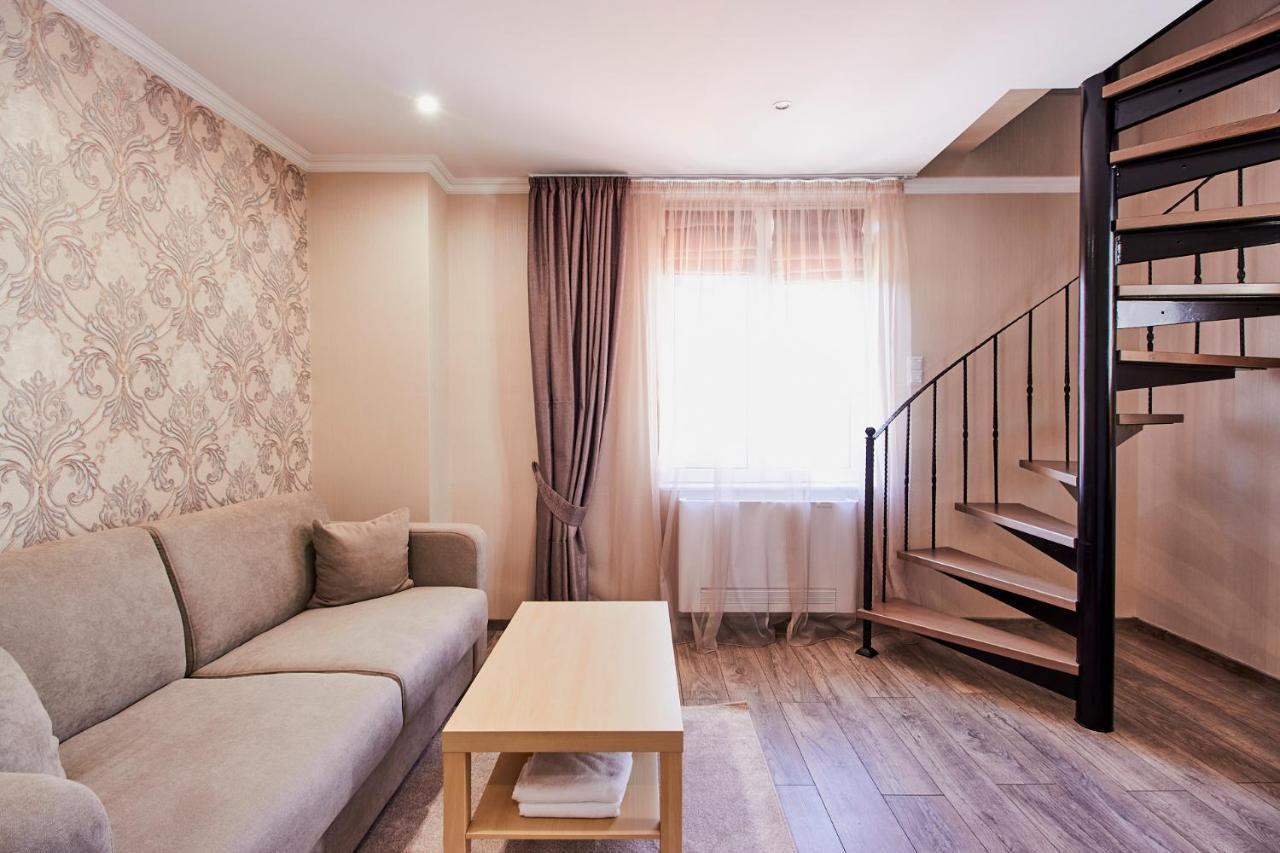 Хотел Паризи Kazanlŭk Exterior foto